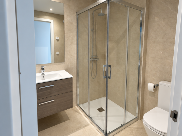 Baño completo de piso en Palma centro